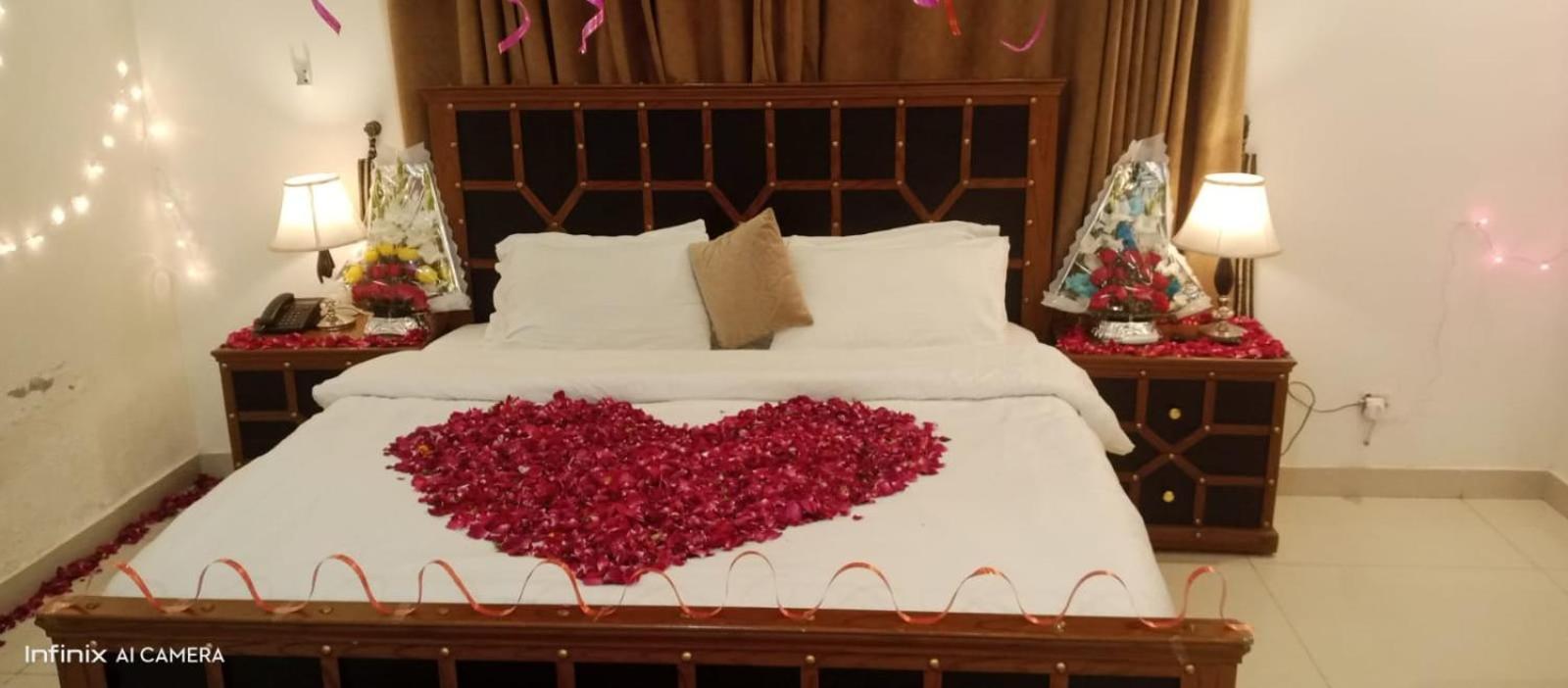 Canadian Inn Iszlámábád Kültér fotó